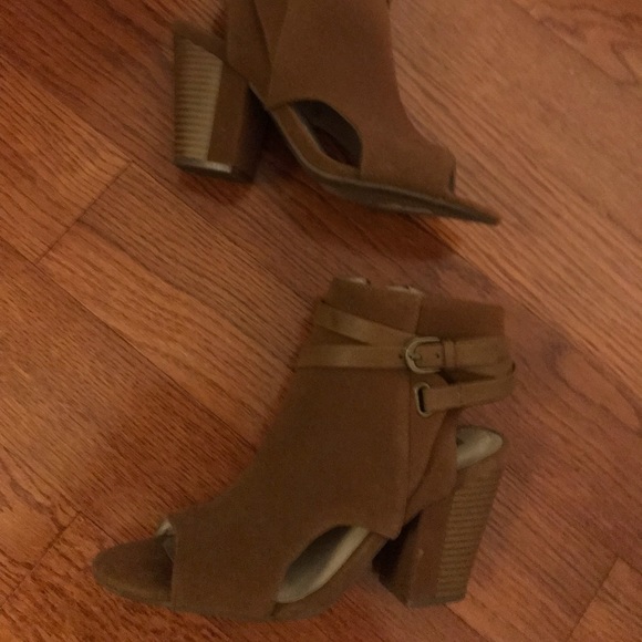 Brown booties - Picture 2 of 5